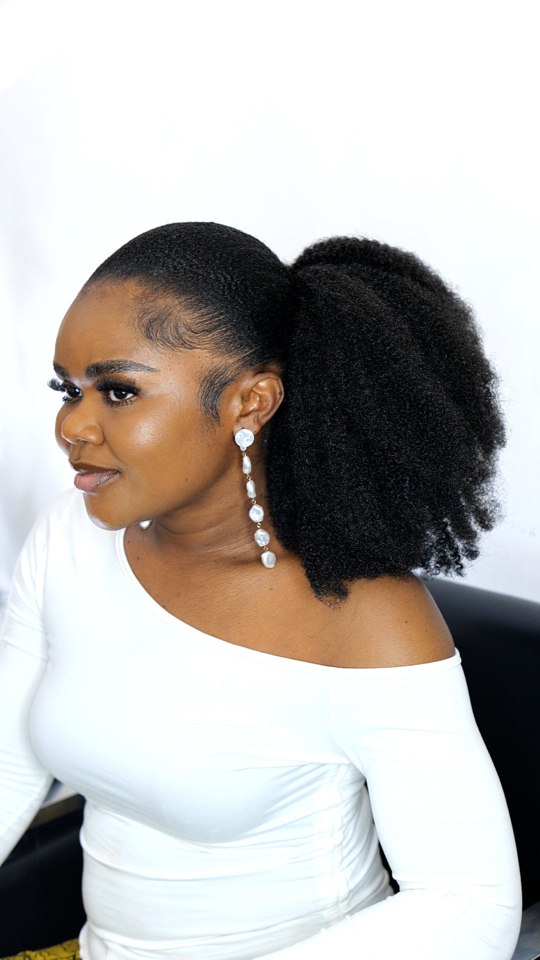 Boss Lady Ponytail wig + Ivonmelda Extra Hold Edge Control