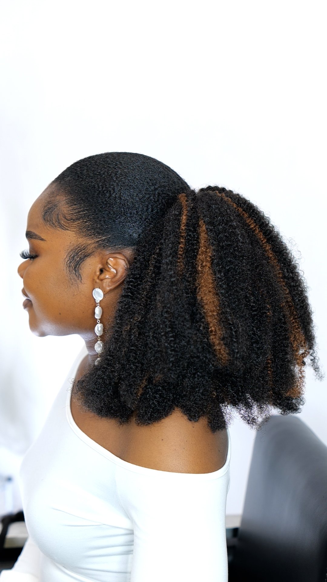 Boss Lady Ponytail wig + Ivonmelda Extra Hold Edge Control